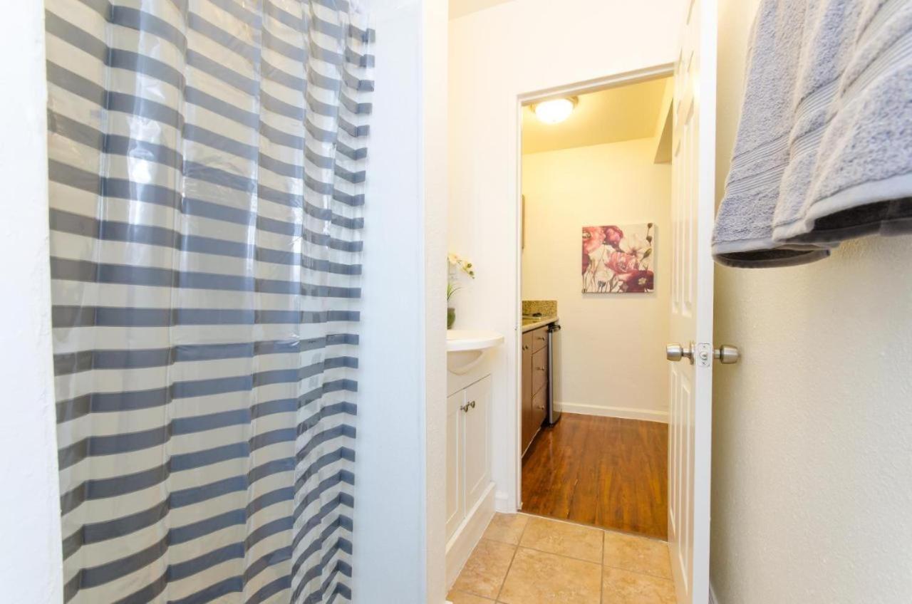 Cute Studio In The Heart Of Hollywood Los Angeles Exterior photo